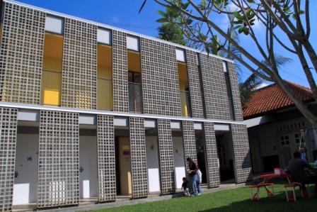 tak hanya anak-anak, keluarga Putik juga bisa menikmati keindahan Rumah Putik Cinere